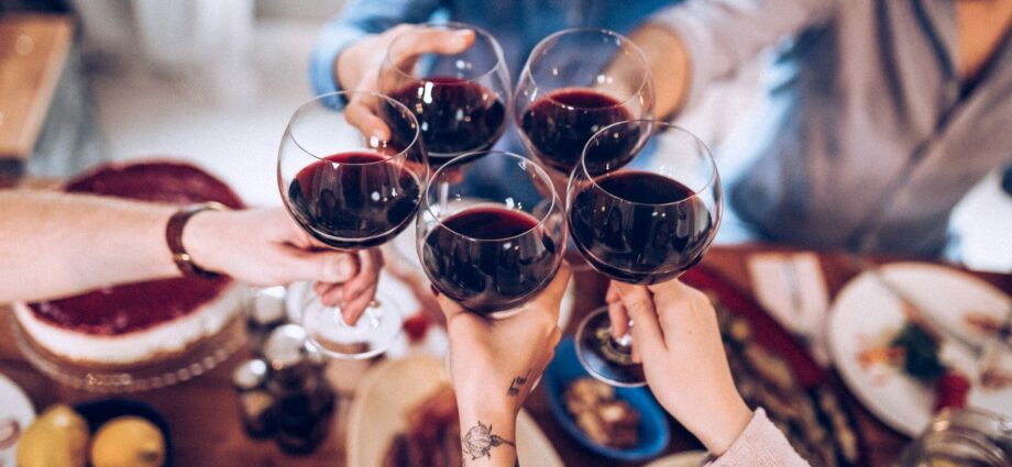 The benefits of wine and wine therapy