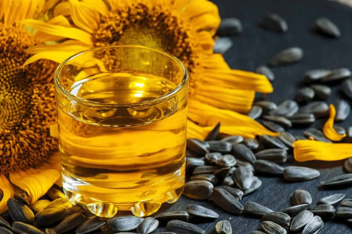 The best sunflower oil: tips for choosing