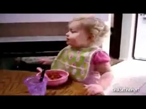 The first cupcake in the life of a baby: a funny video with a child to watch