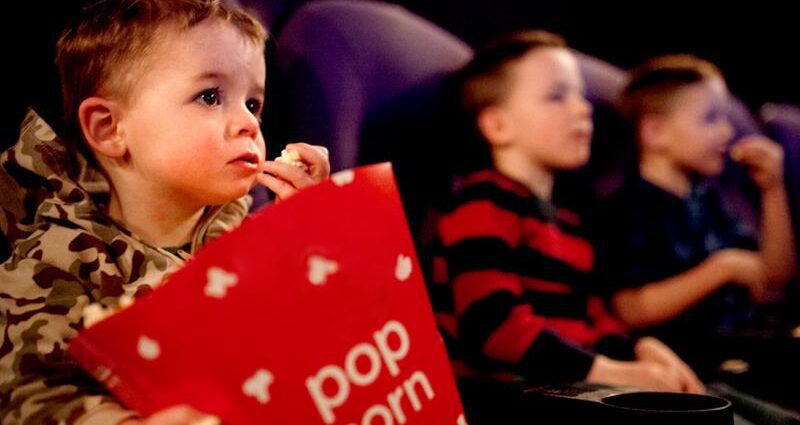 The first trip to the cinema with a child &#8211; how to prepare for it
