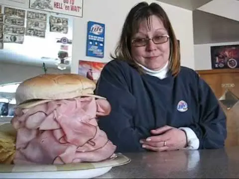 The largest ham dish in the world