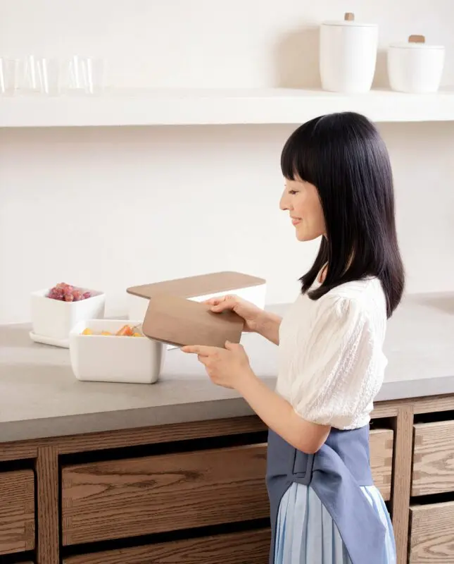 The Marie Kondo Scam: Do we empty the house or fill it with your products?