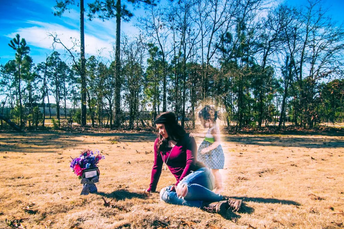 The mother went through a terrible grief: she buried the children, and then herself