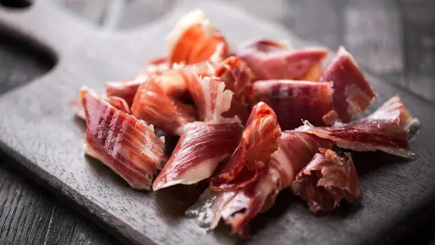 The real difference between Iberian ham and Serrano ham