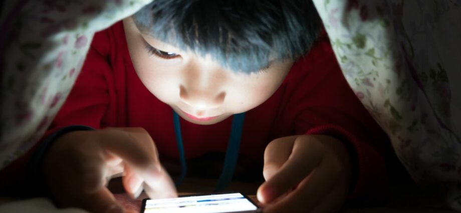 The sight of children threatened by screens