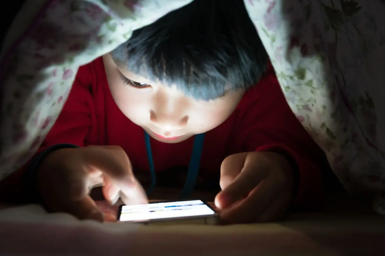 The sight of children threatened by screens