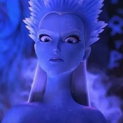 The Snow Queen: How to Create a Shimmery Makeup?