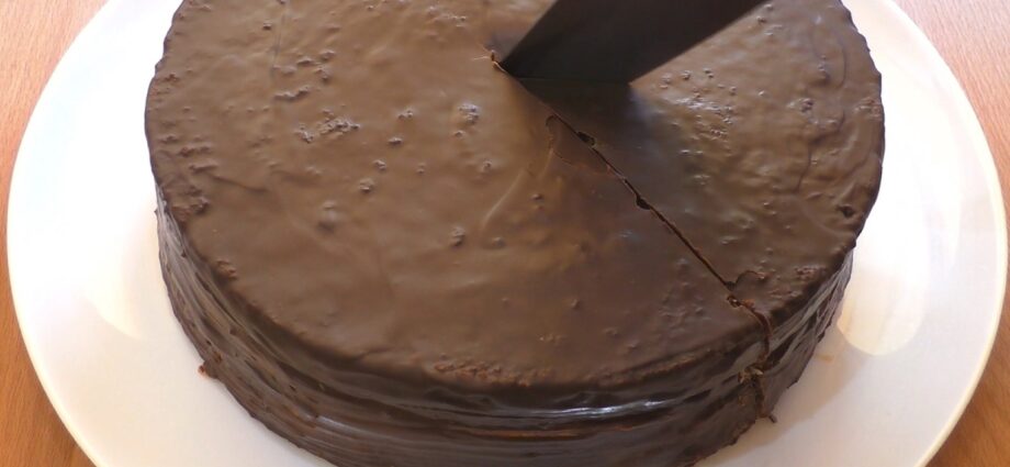 The Sorceress cake. Video recipe