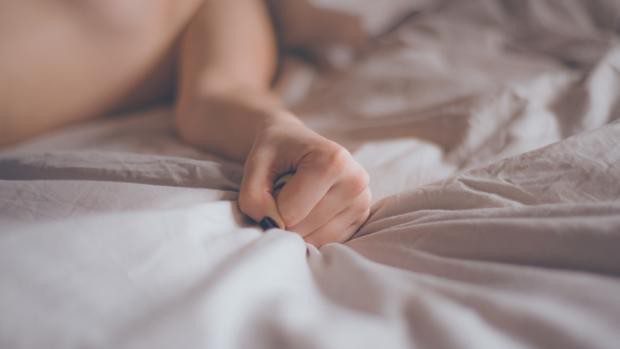 These are the reasons why it is difficult for a woman to reach orgasm