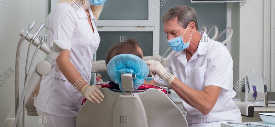 To cure teeth in Rostov-on-Don clinic doctor Zhukov, dentistry, teeth whitening, dental prosthetics, dental implantation, caries, stomatitis