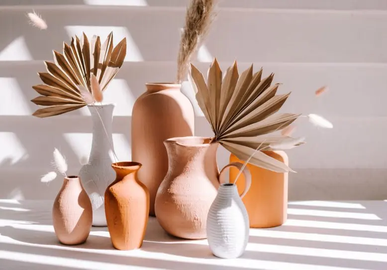 Trash table and clay dishes: what will be the interior of the future