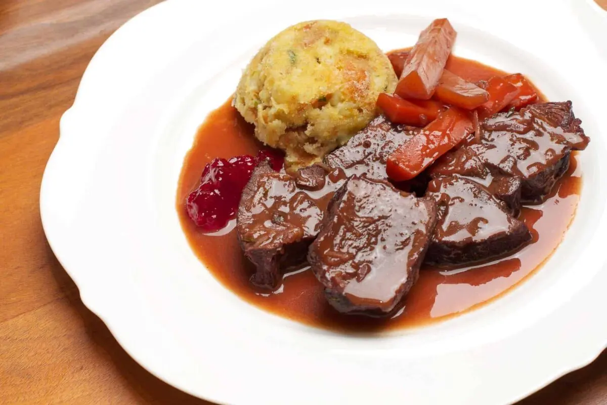 Venison: recipe for cooking. Video