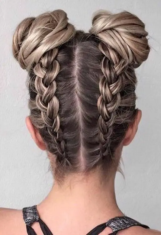 We make a spectacular hairstyle with our own hands