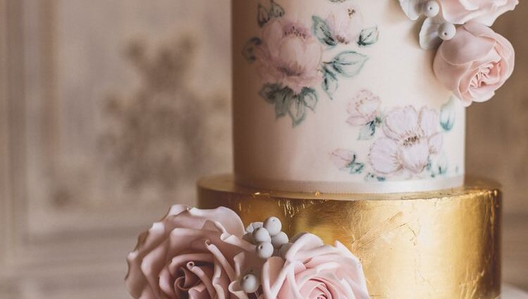 Γαμήλιες τούρτες: τάσεις 2018 φωτογραφίες