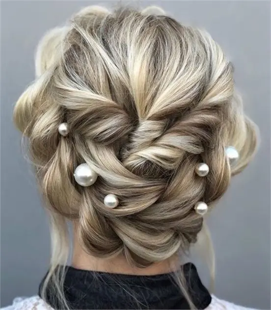 Wedding hairstyles 2019 tips from stylists, photo