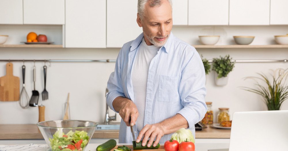 What do the quality signs on fruits and vegetables mean?