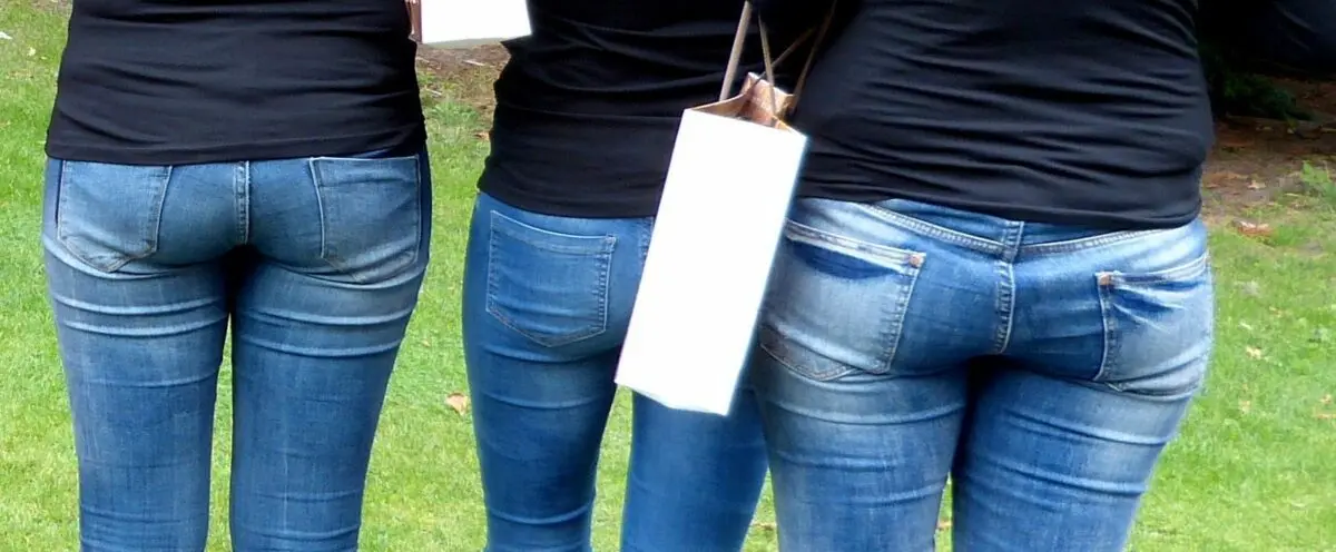 What does my butt look like in jeans ???