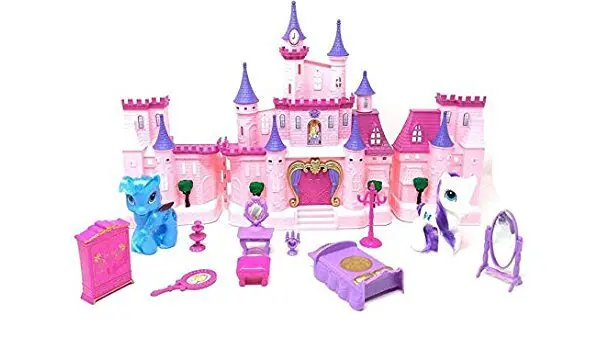 What does the house of a girl who dreams of unicorns and castles look like: photo