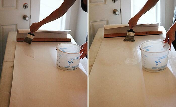 What glue and how to glue the wallpaper on the wall