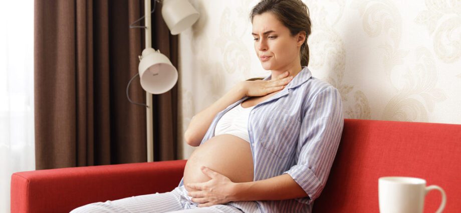 What to do if a pregnant woman has a sore throat