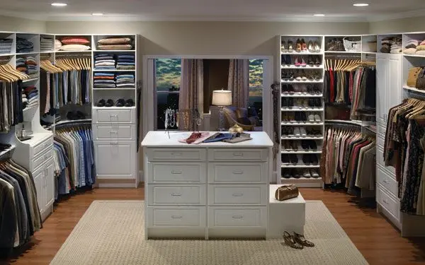 Where should there be a dressing room in the house: photo