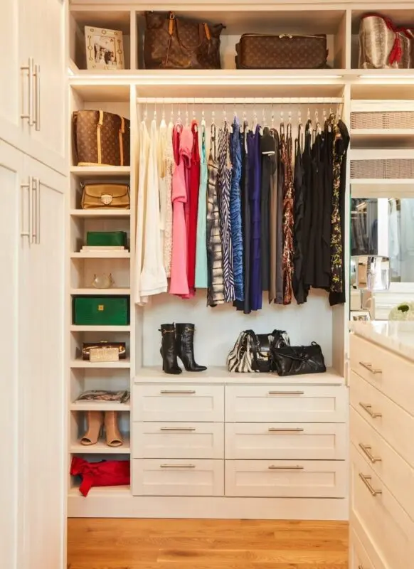 Where to store things: wardrobe, chest of drawers, shelving