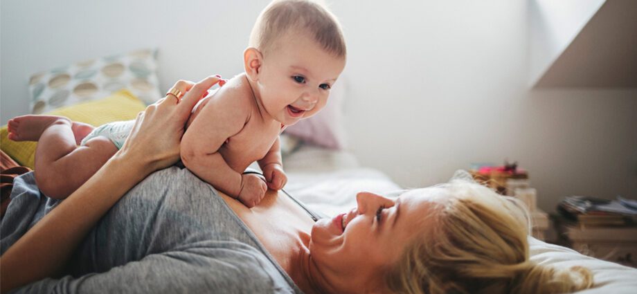 Why does the child not hold his head at 3 months: upright, lying on his stomach, bad