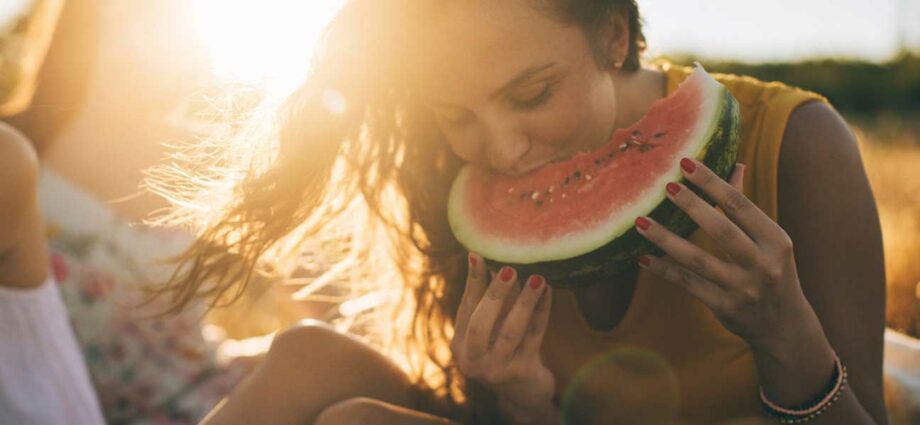 Why eat a watermelon: pros and 3 unexpected cons