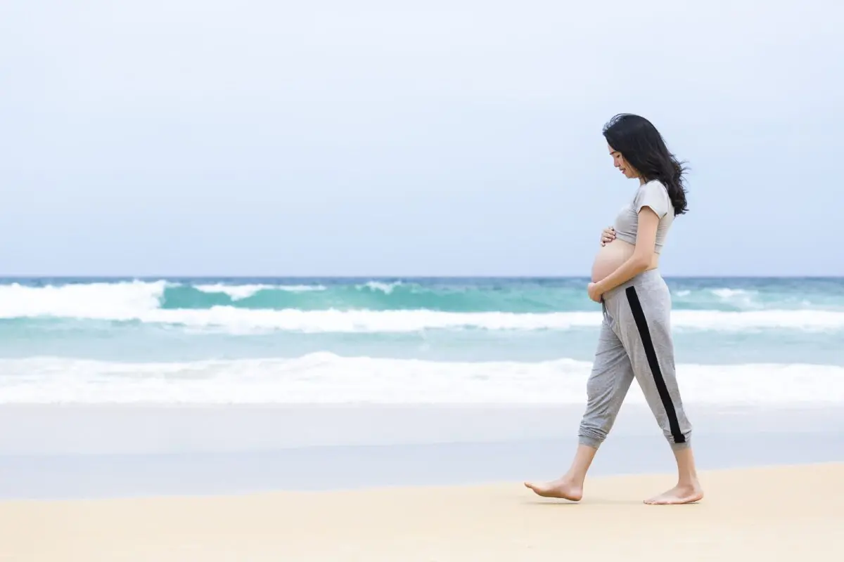 Why pregnant women should walk more