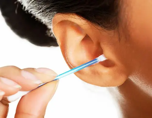 Why you can&#8217;t clean your ears with cotton swabs