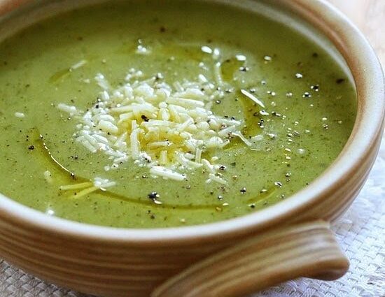 Zucchini puree soup: blender to start. Video recipe