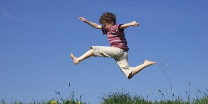 A hyperactive child: signs of what to do for parents