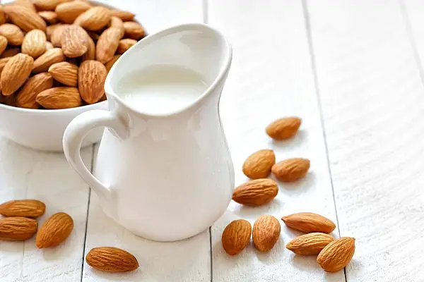 Almonds: benefits and harms to the body