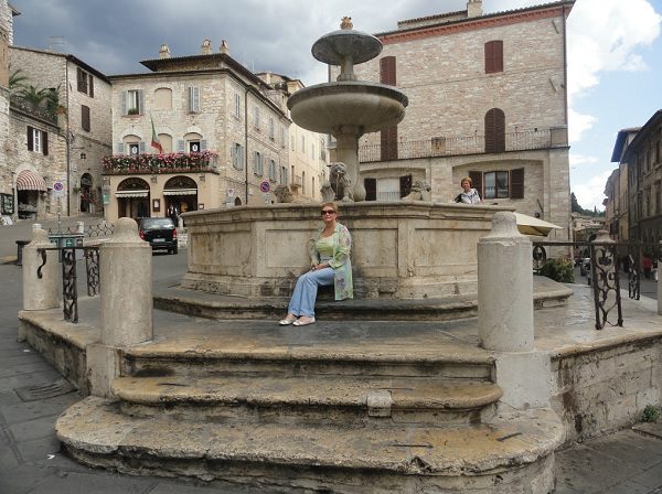 Assisi Italy: attractions, photos, videos