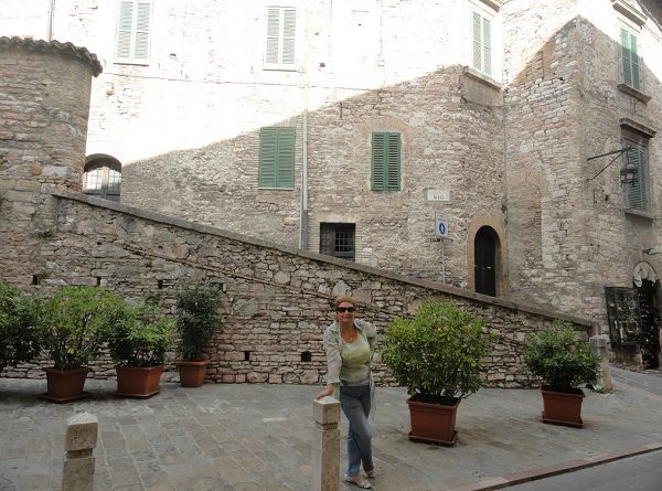 Assisi Italy: attractions, photos, videos