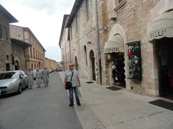 Assisi Italy: attractions, photos, videos