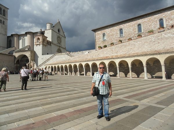 Assisi Italy: attractions, photos, videos