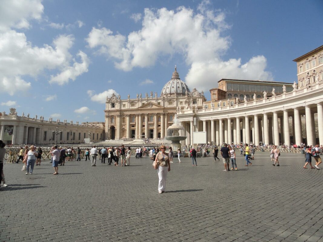 Attractions of the Vatican: photo and video