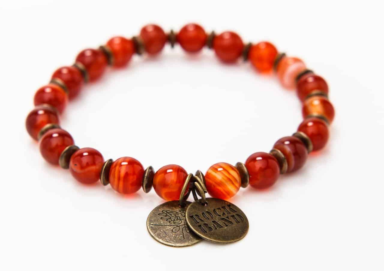 Carnelian: properties and benefits &#8211; Happiness and health