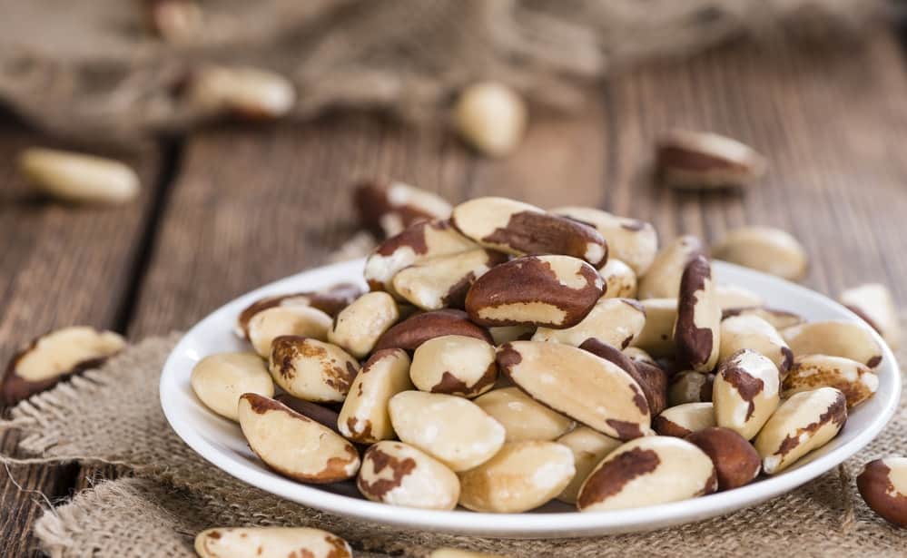 Eat Brazil nuts: the 9 surprising health benefits