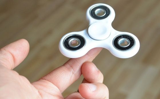 Fidget spinner: the benefits and harms of a popular toy, video