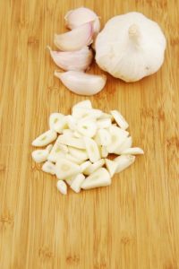 Garlic miracle cure for vaginal yeast infection