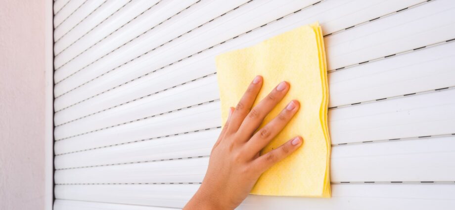 How to clean blinds: methods, tips and videos