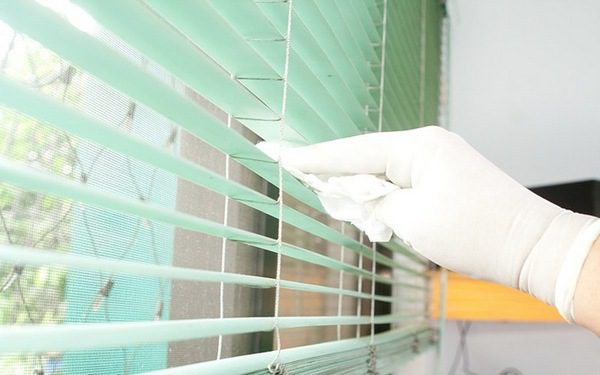 How to clean blinds: methods, tips and videos