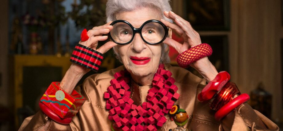 Iris Apfel: biography of a unique designer