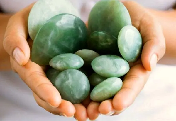 Jade stone: magical properties, care tips