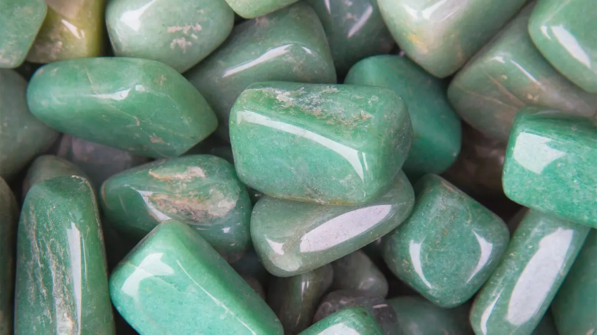 Jade stone: magical properties, care tips