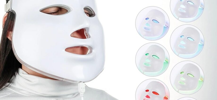 Light therapy-LED face mask