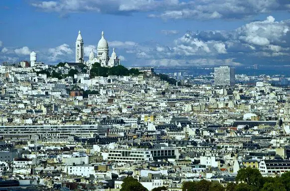 Montmartre in Paris: history and sights