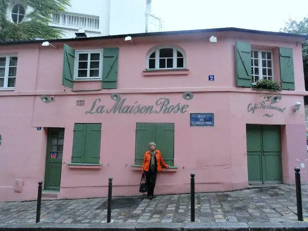 Montmartre in Paris: history and sights